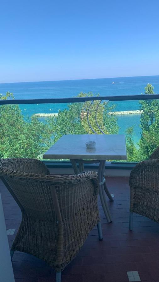 Hotel Majestic Gabicce Mare Ngoại thất bức ảnh