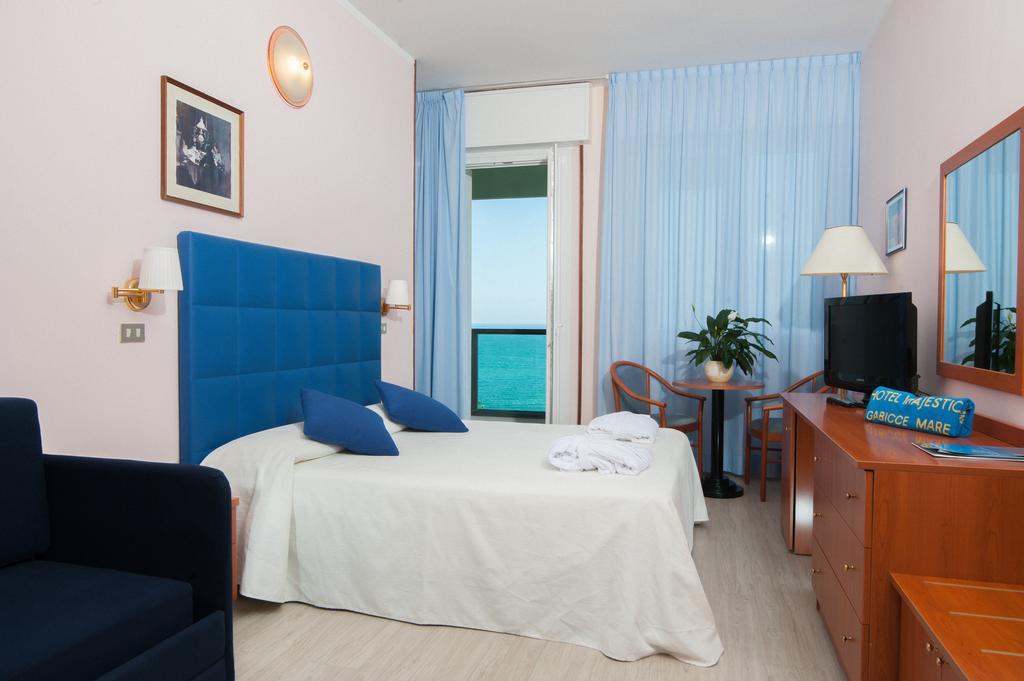Hotel Majestic Gabicce Mare Ngoại thất bức ảnh