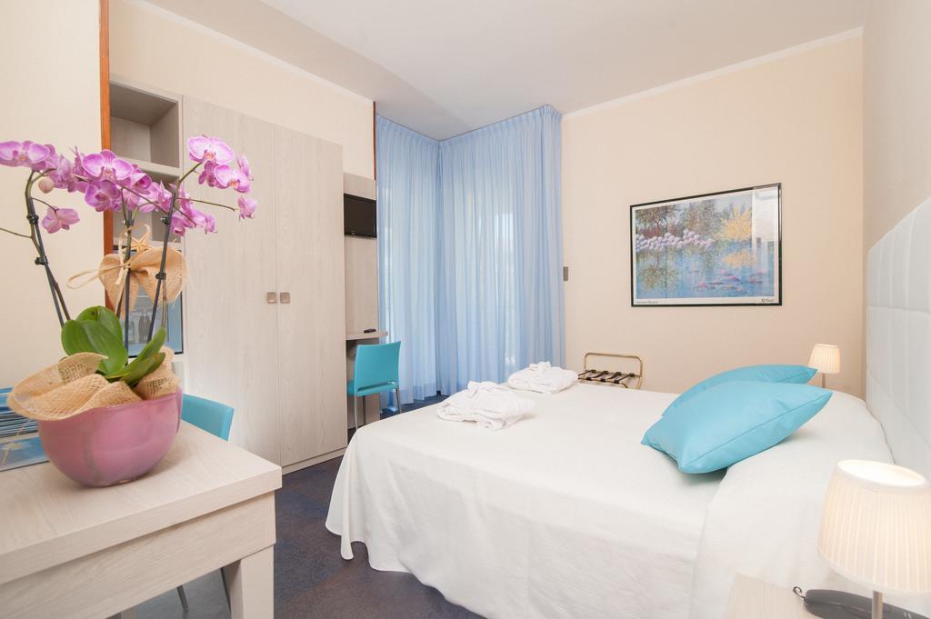 Hotel Majestic Gabicce Mare Ngoại thất bức ảnh