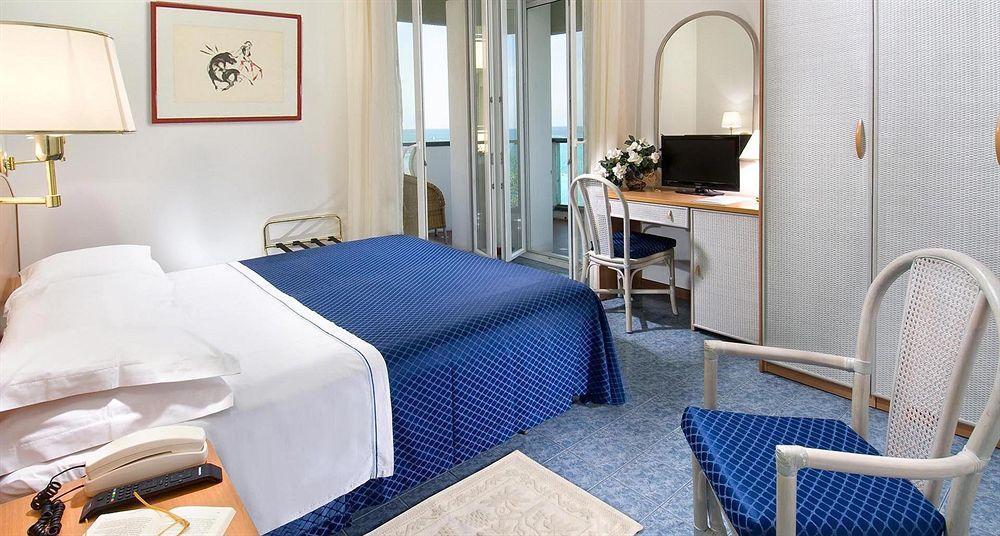 Hotel Majestic Gabicce Mare Ngoại thất bức ảnh
