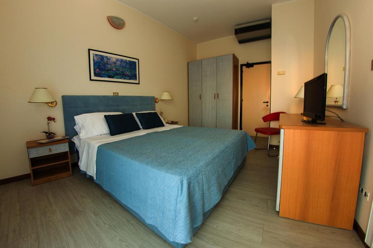 Hotel Majestic Gabicce Mare Ngoại thất bức ảnh